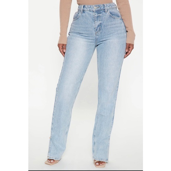 🔥 NWT Fashion Nova Side Slit Blue Jeans - Picture 1 of 4